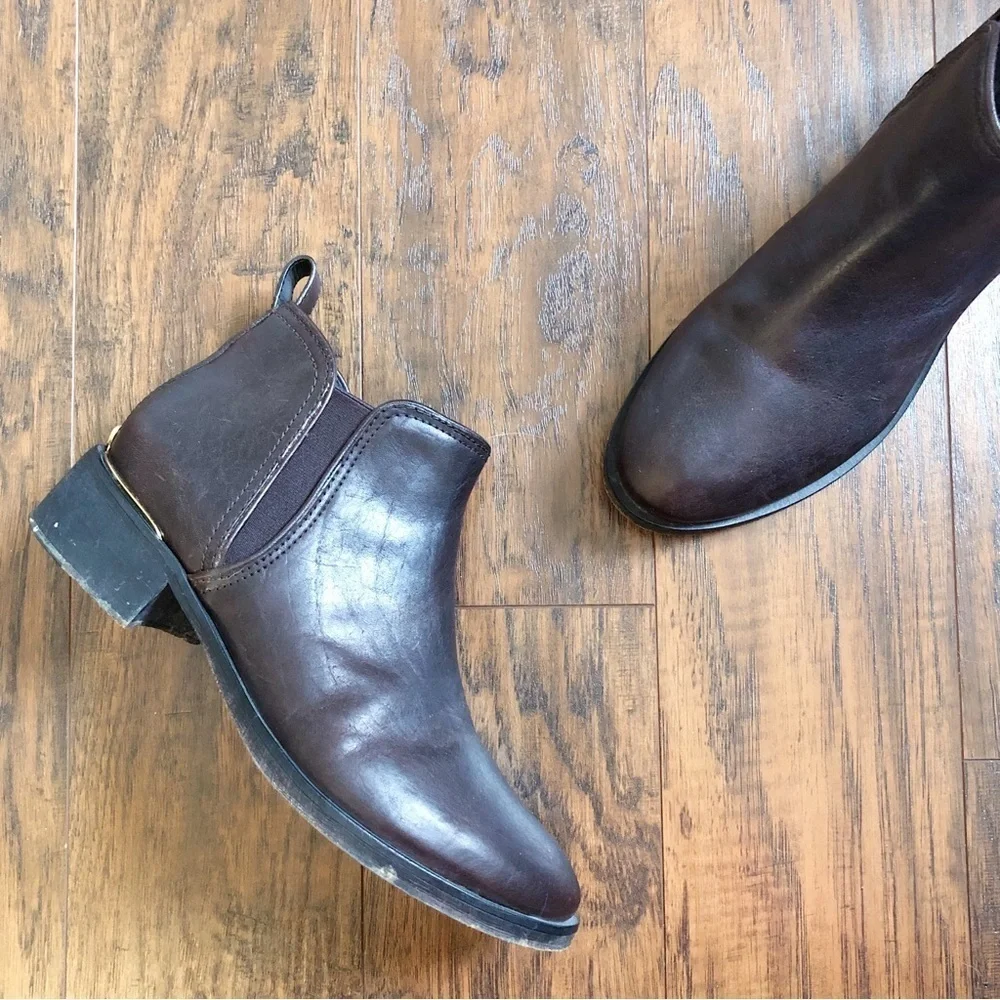 Tory Burch • Griffith chelsea boots ankle booties dark brown leather logo low